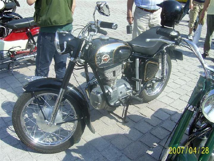 sa400108 111.jpg